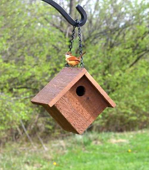 Town & Country Hanging Cedar Wren House